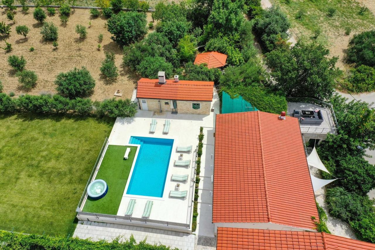 Home Away From Home With Outdoor Pool, Botanical Garden And A Beautiful Sea View Kastela Exterior photo