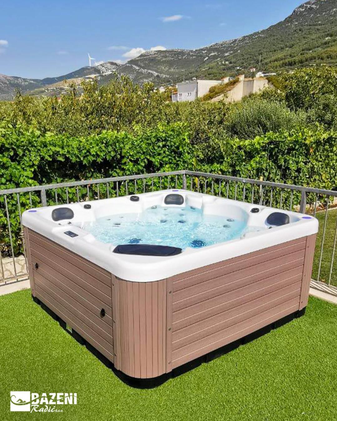 Home Away From Home With Outdoor Pool, Botanical Garden And A Beautiful Sea View Kastela Exterior photo
